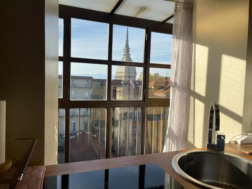 Le Finestre Sulla Mole Apartment Torino Exterior foto