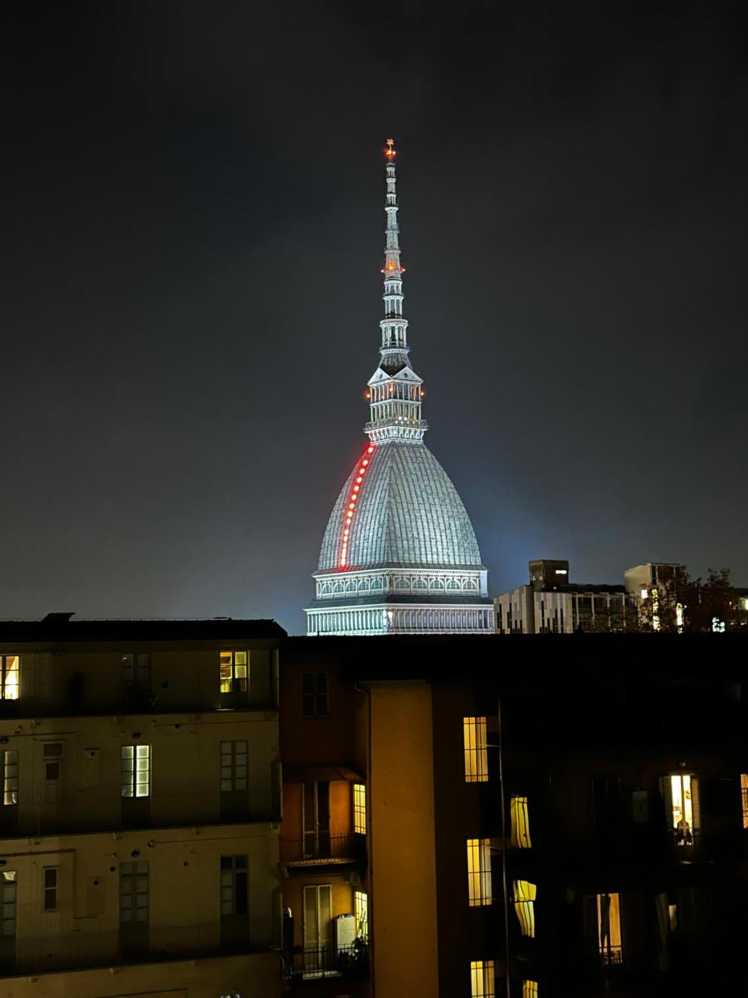 Le Finestre Sulla Mole Apartment Torino Exterior foto