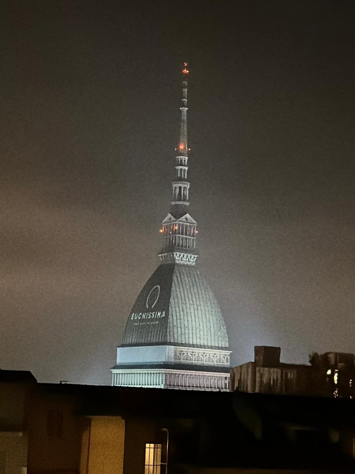 Le Finestre Sulla Mole Apartment Torino Exterior foto